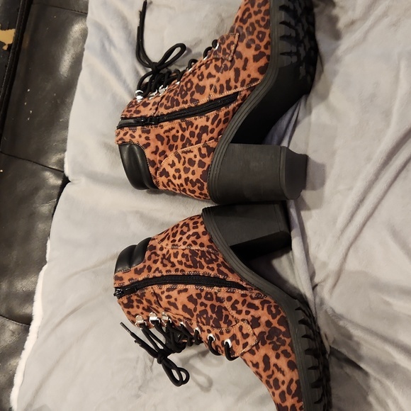 Torrid Leopard Heeled Booties - Picture 2 of 6